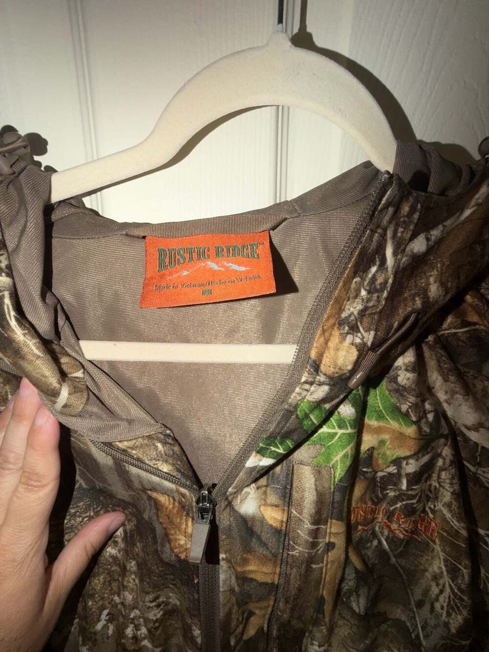 Rustic Ridge Realtree Edge Camo Waterproof Hunting Jacket - Picture 3 of 5